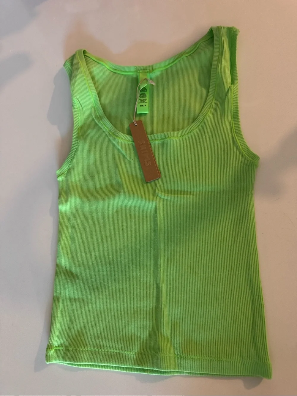 SKIMS Neon Green Cotton Ribbed Tank and Shorts Set - Picture 4 of 7